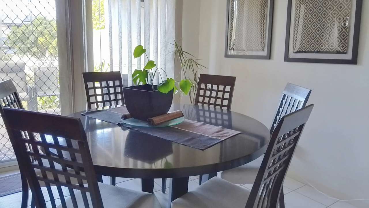 Room in a share house