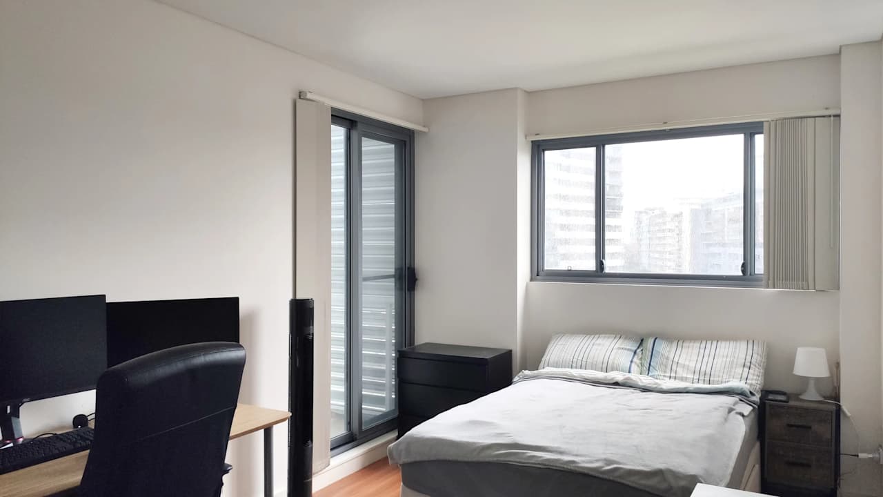 Furnished room in a flatshare