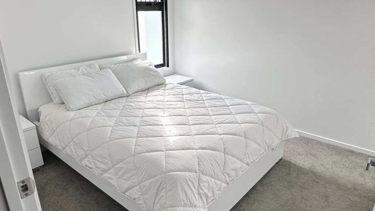 Furnished room with own bathroom