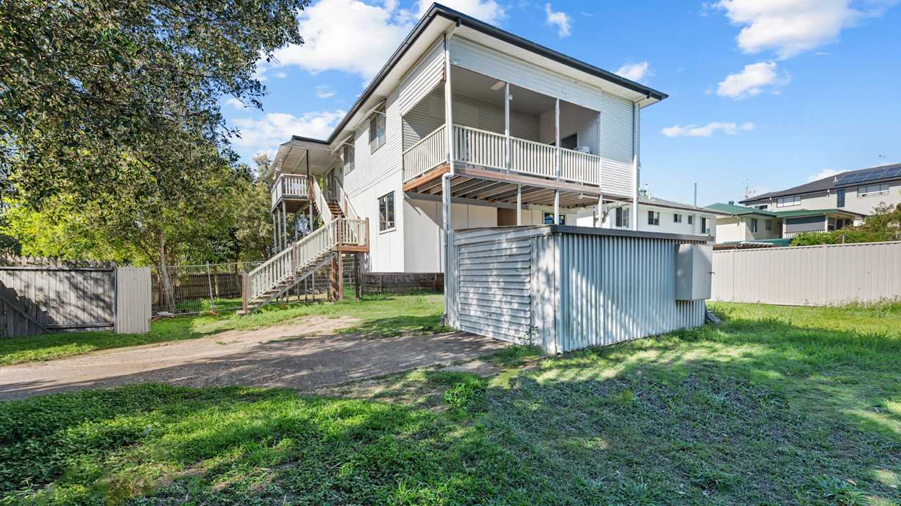 Whole property with 2 rooms for rent