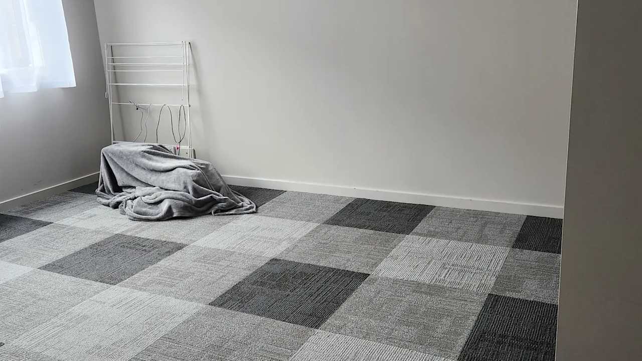 Unfurnished room with own bathroom