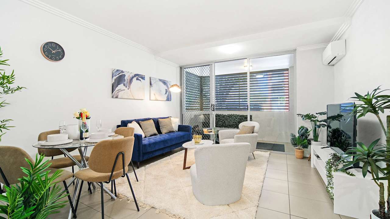 Whole property with 2 rooms for rent