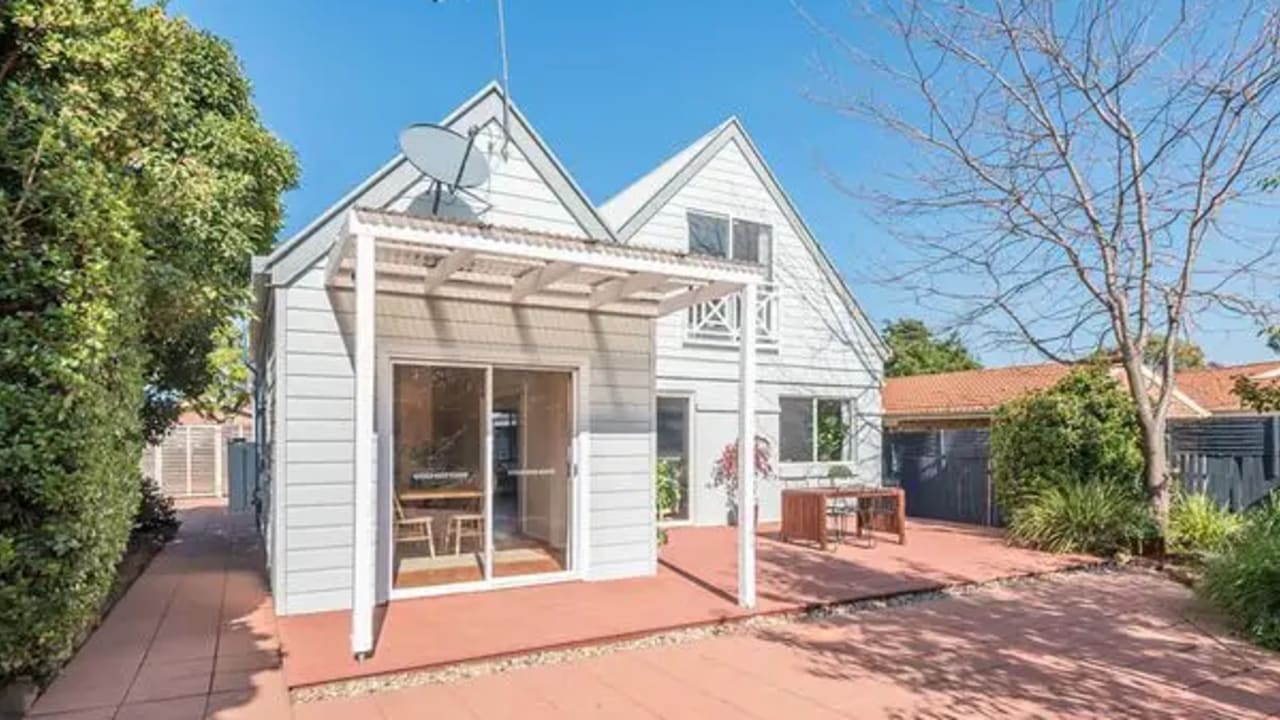 Unfurnished room in a share house