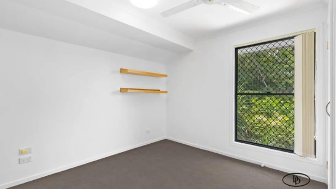 Unfurnished room in a share house