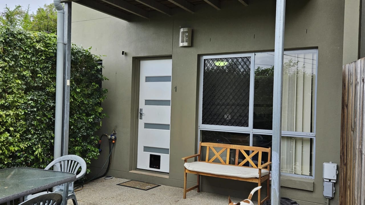 Unfurnished room in a share house