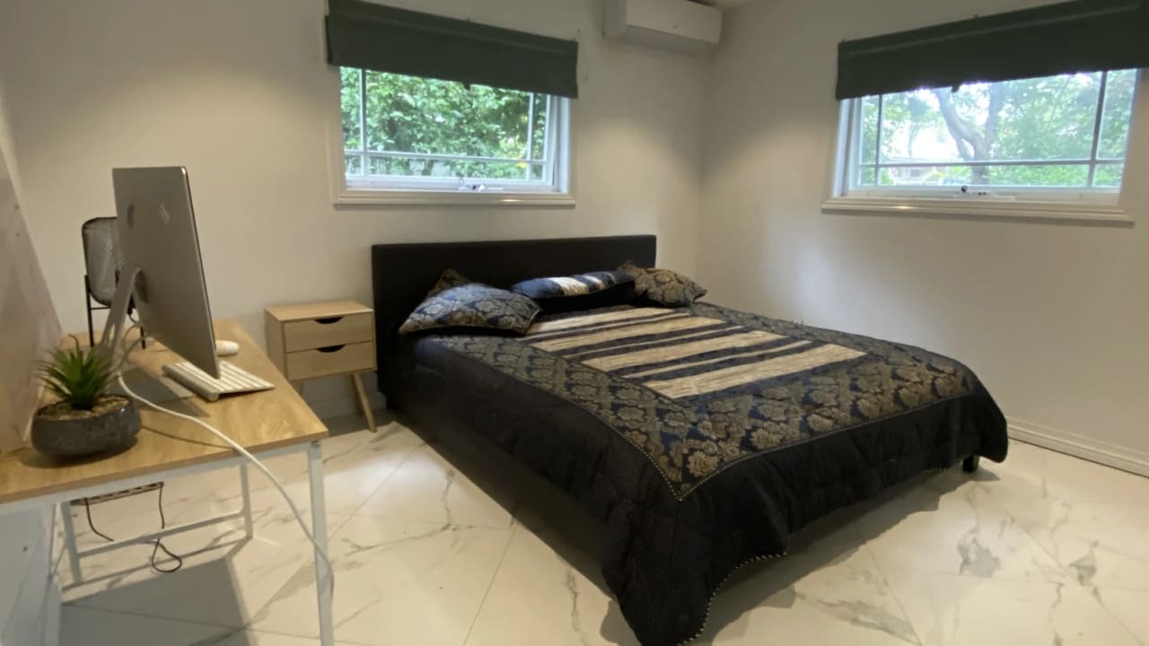 Furnished room in a share house