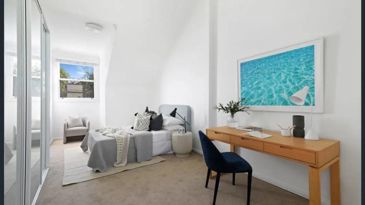 Room in a share house