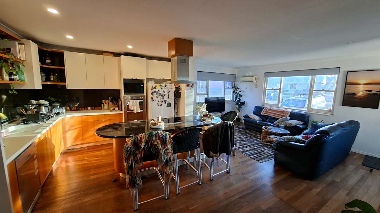 Room in a share house