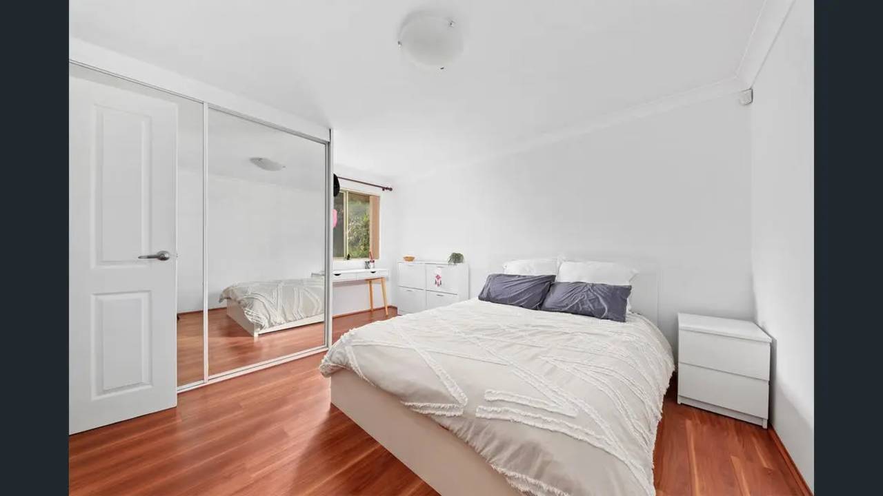Unfurnished room in a share house