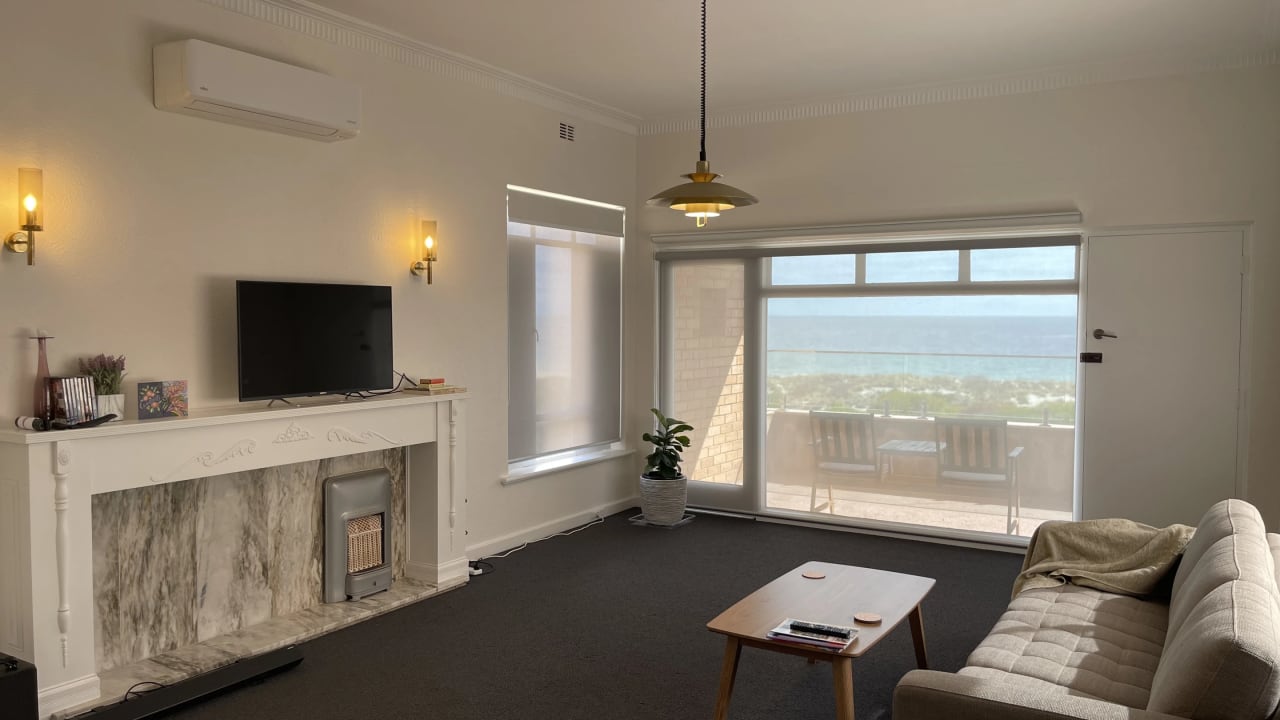 Unfurnished room in a share house