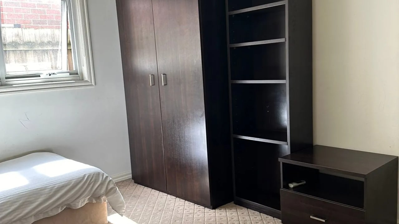 Furnished room in a share house