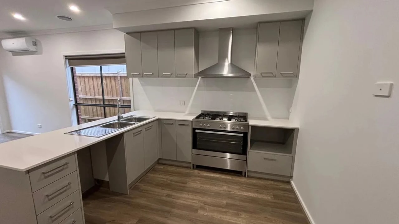 Whole property with 4 rooms for rent