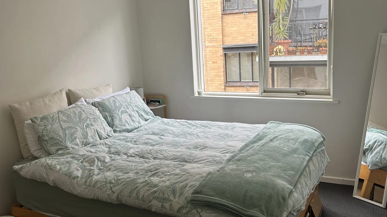 Furnished room with own bathroom