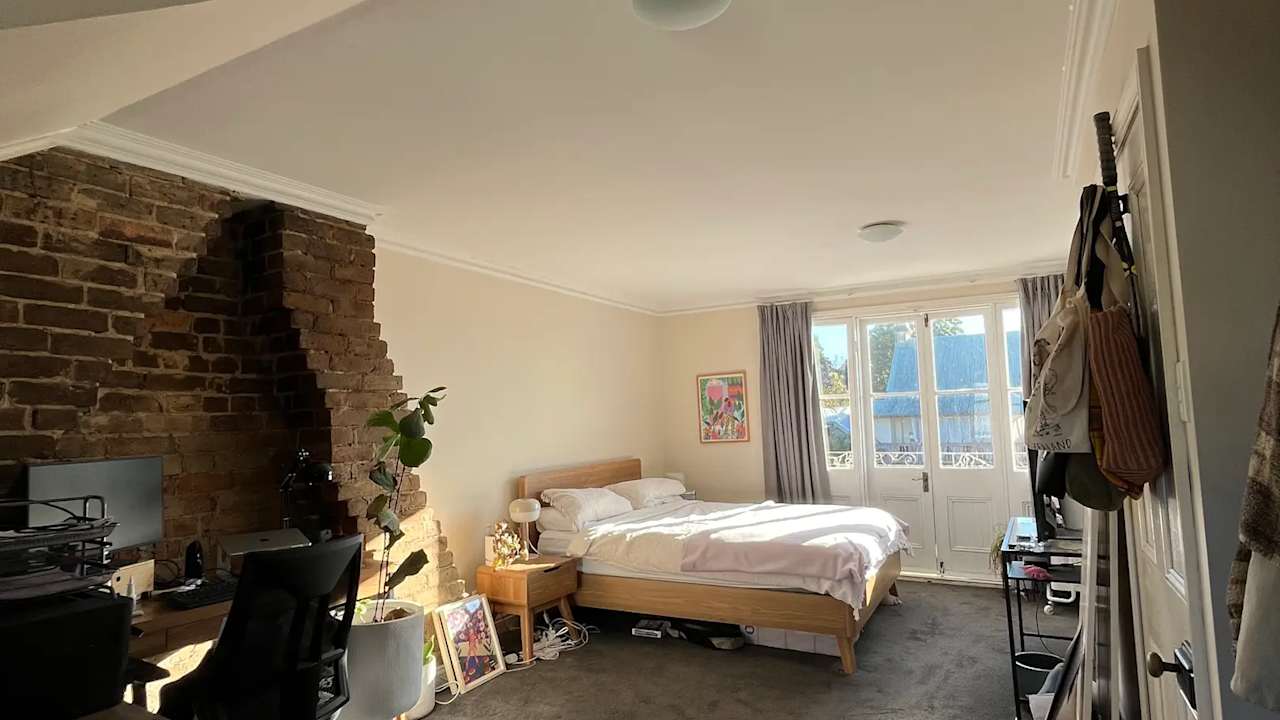 Unfurnished room in a share house