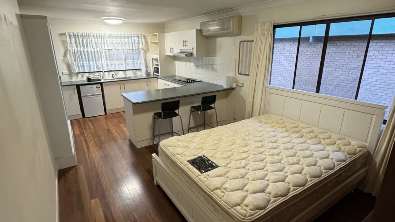 Furnished room studio flat for rent