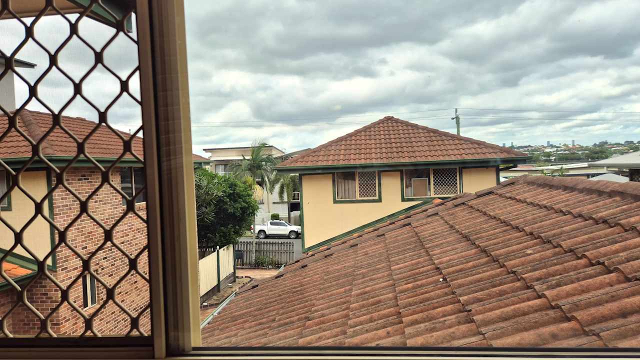 Room in a share house