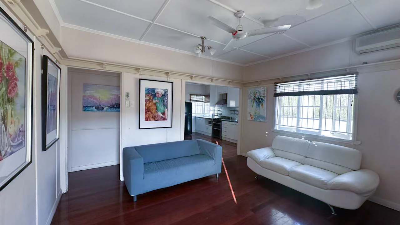 Furnished room in a share house