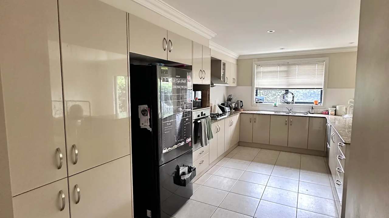 Unfurnished room with ensuite in a share house