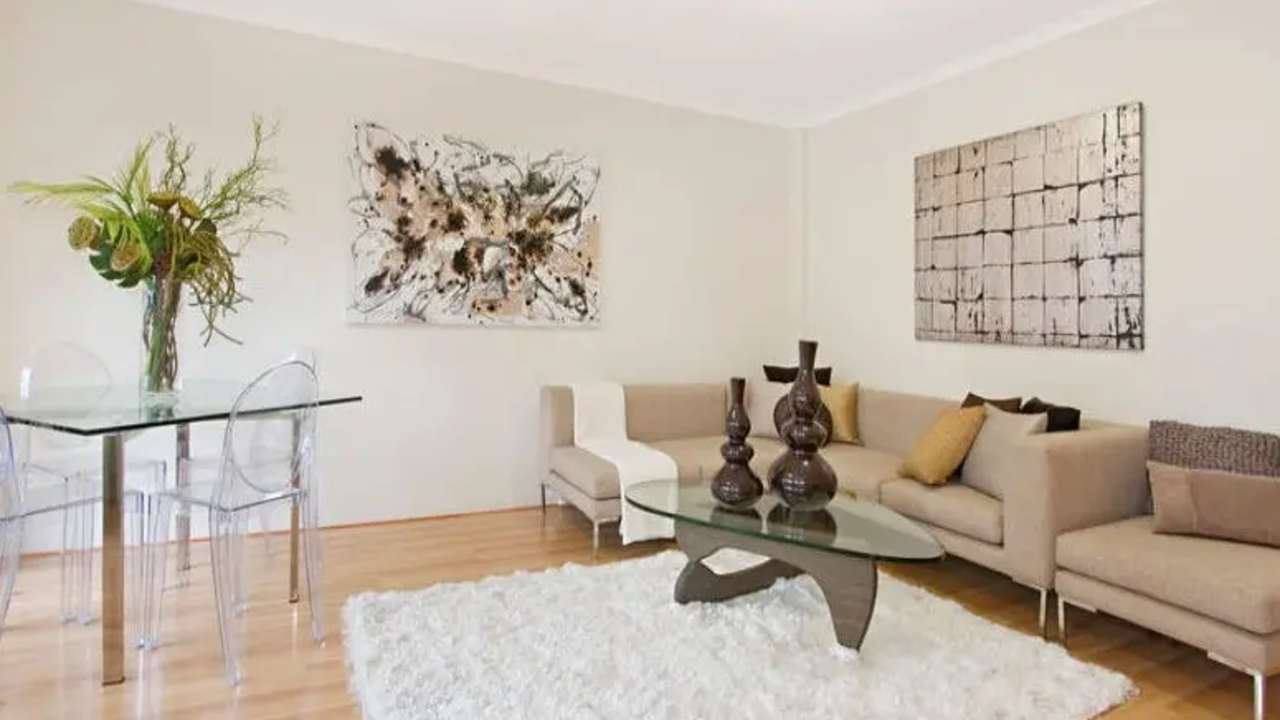 Whole property with 2 rooms for rent