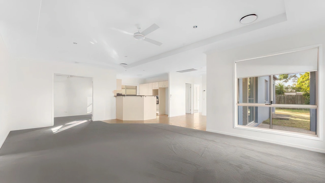 Whole property with 4 rooms for rent