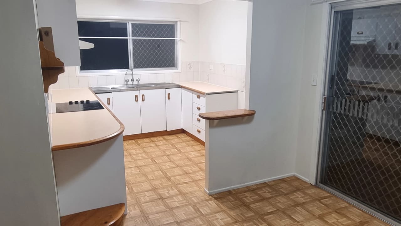 Unfurnished room with own bathroom
