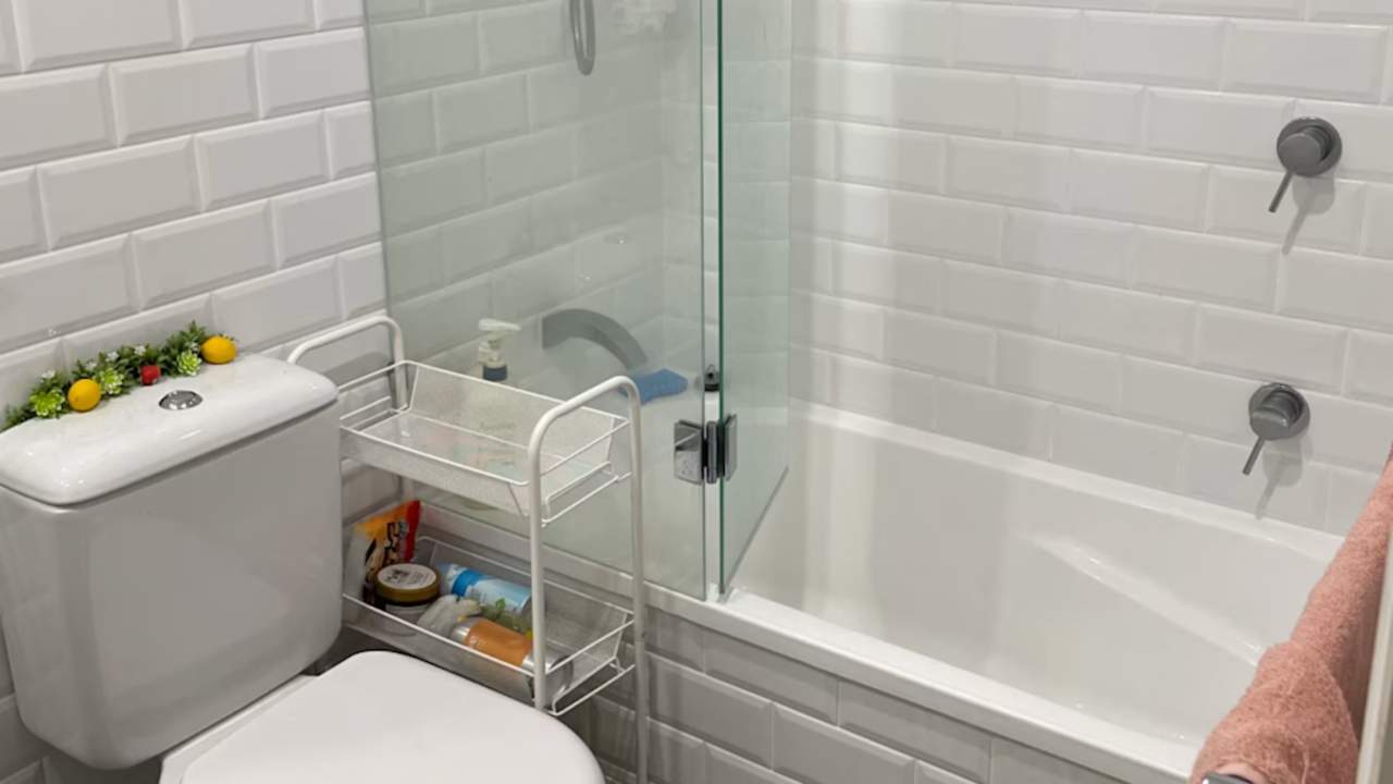 Furnished room in a flatshare