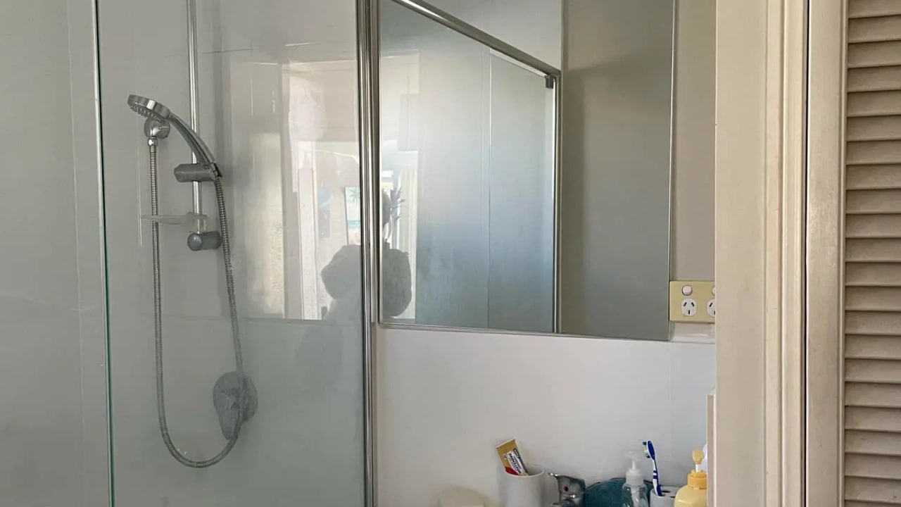 Furnished room with own bathroom
