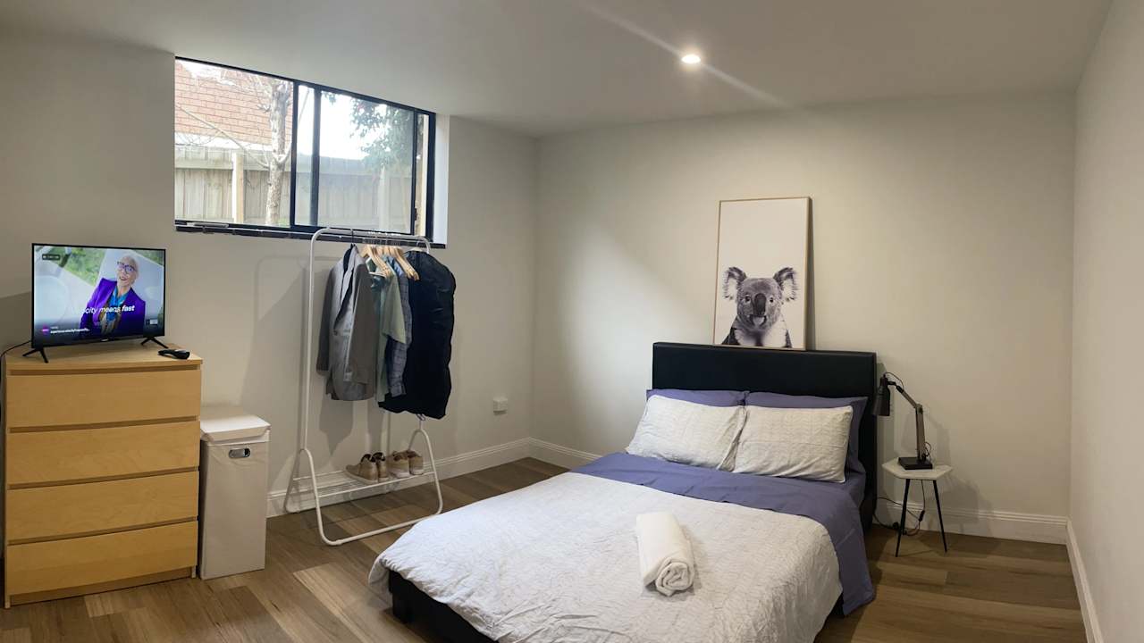 Room in a share house