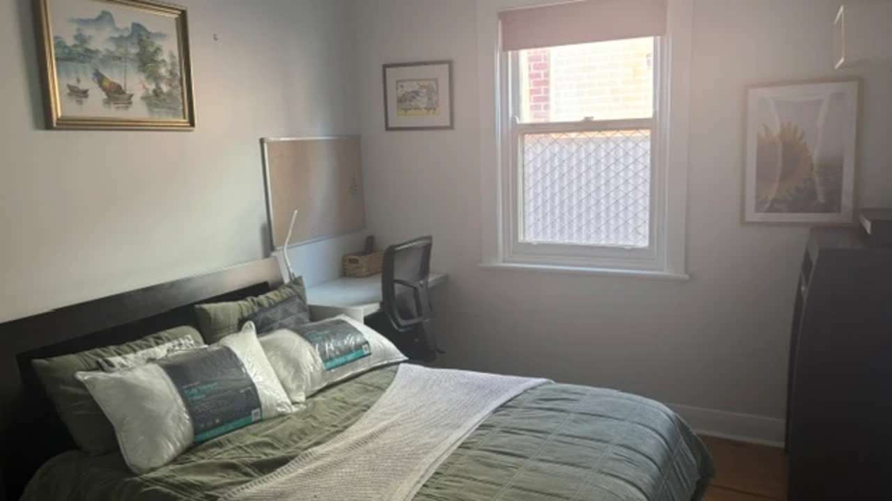 Furnished room with own bathroom