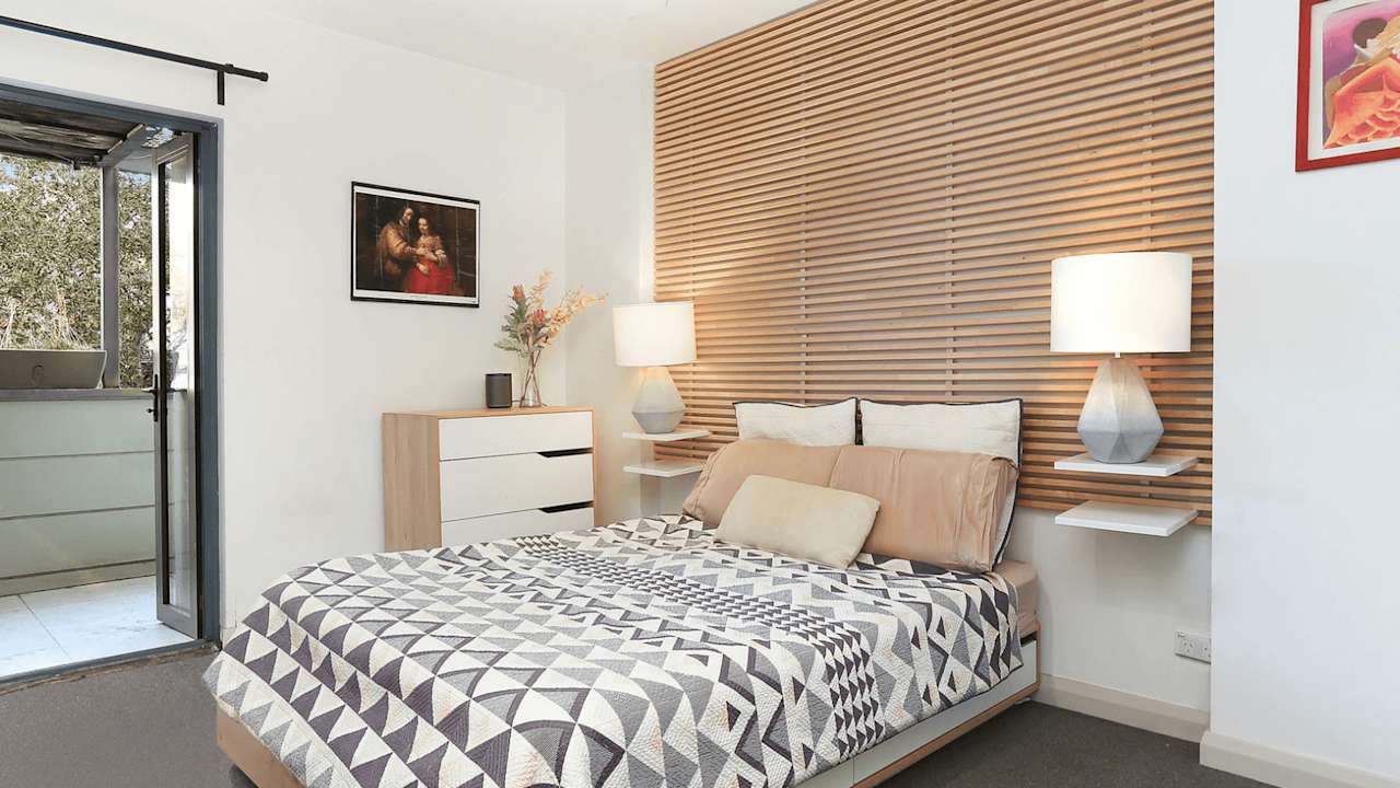 Whole property with 2 rooms for rent