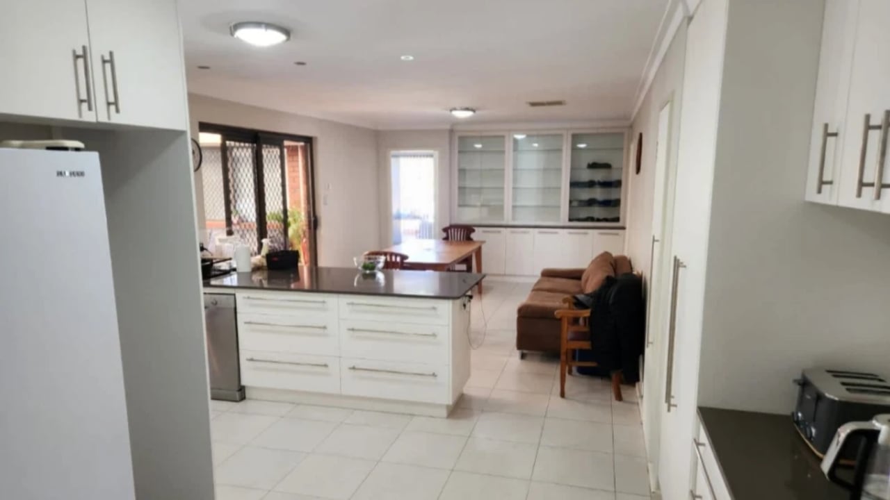 Furnished room in a share house