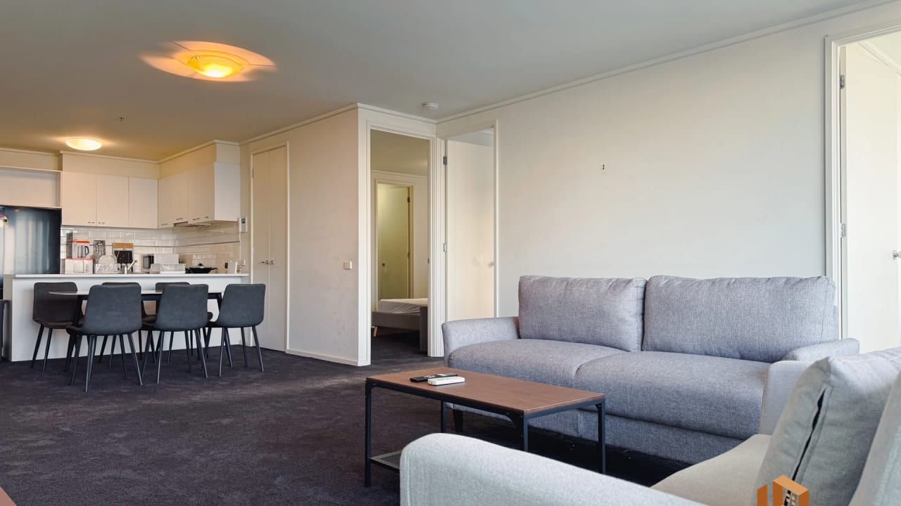 Furnished room with ensuite in a flatshare