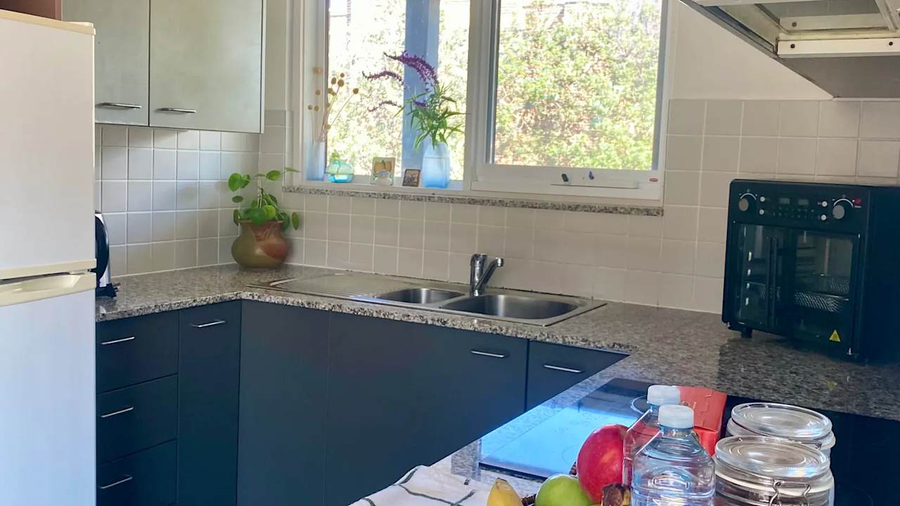 Whole property with 2 rooms for rent