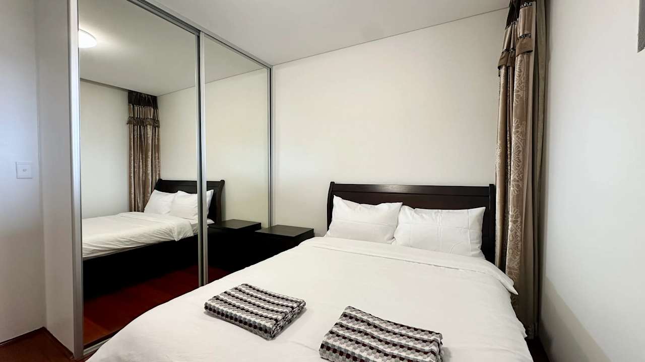 Furnished room with ensuite in a flatshare