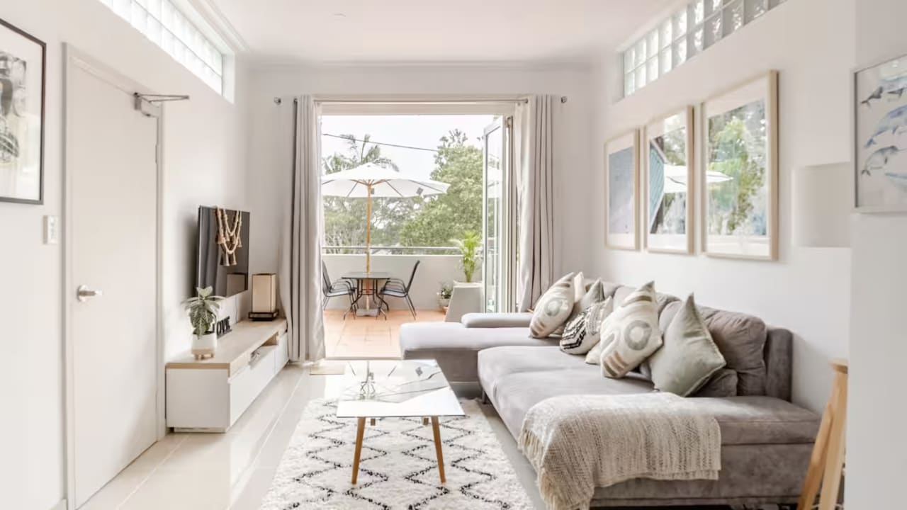 Whole property with 2 rooms for rent