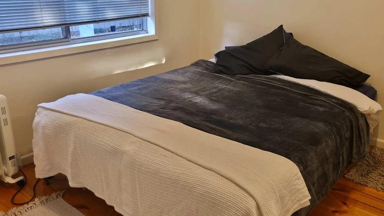 Room in a share house