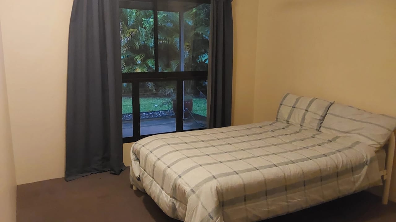 Room in a share house