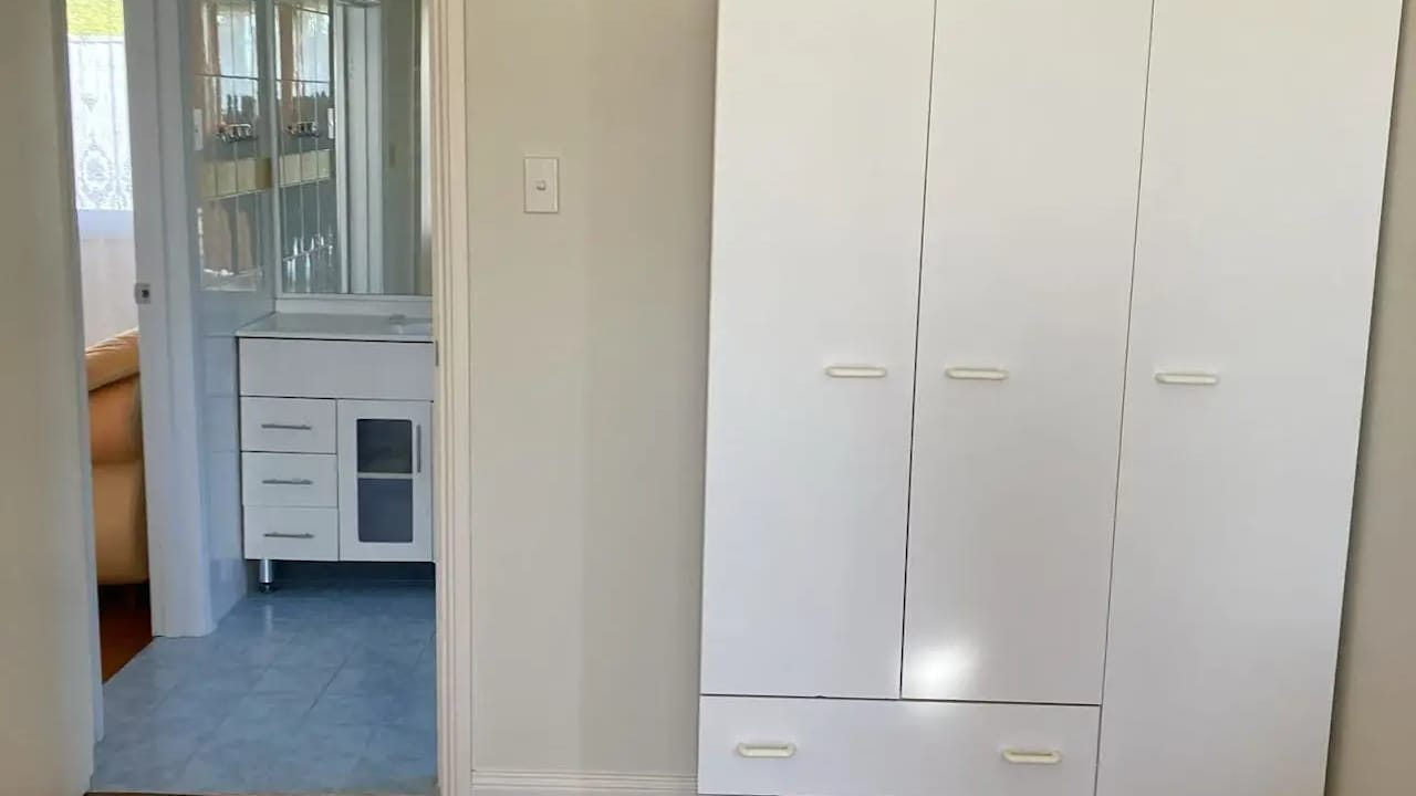 Furnished room with own bathroom