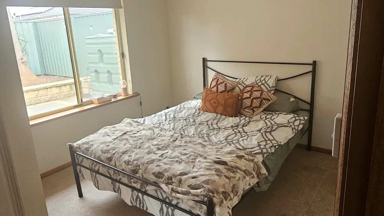 Furnished room with own bathroom