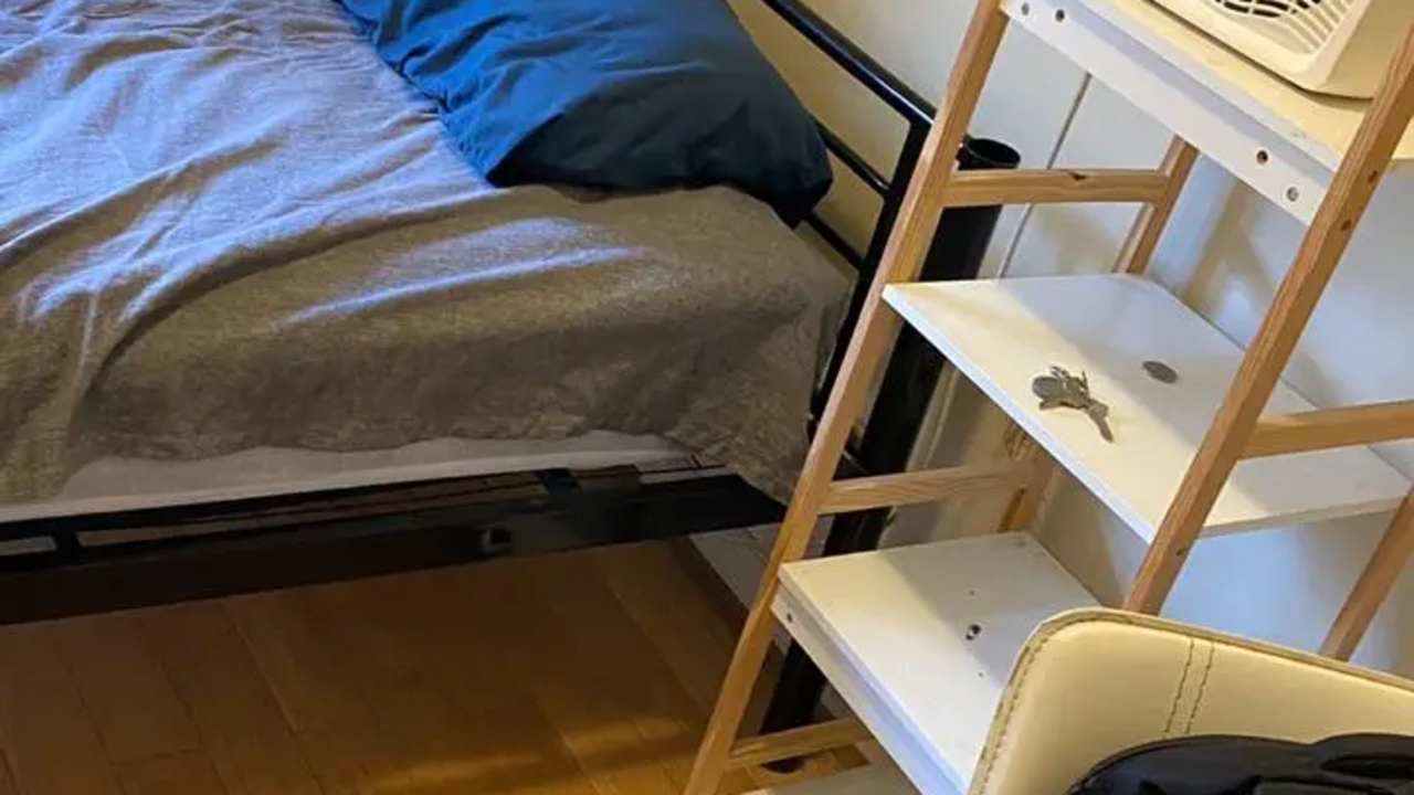 Furnished room in a flatshare