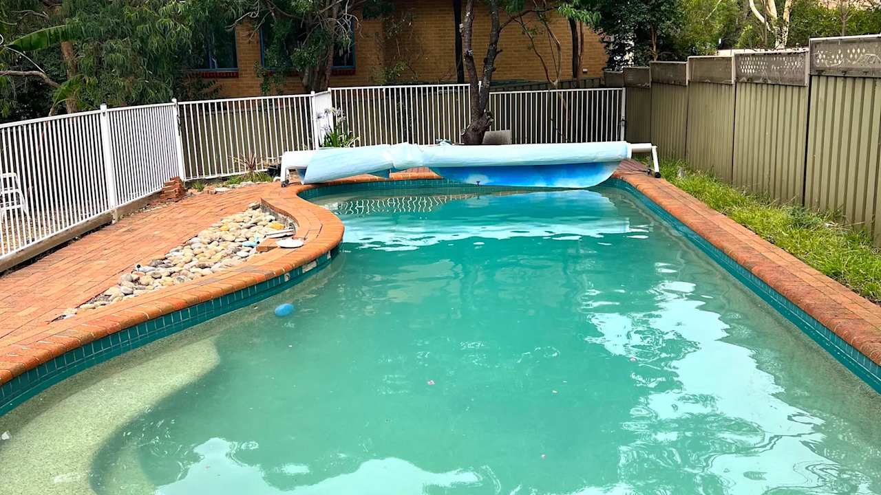 Room in a share house