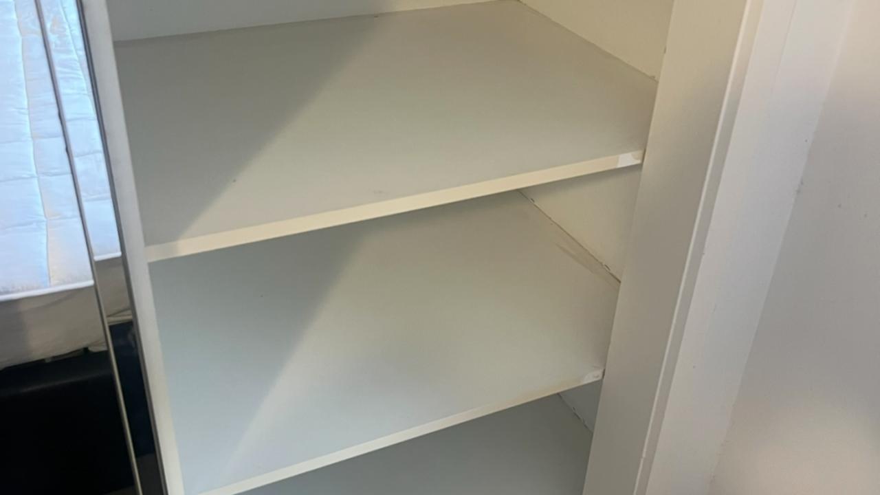 Unfurnished room in a share house