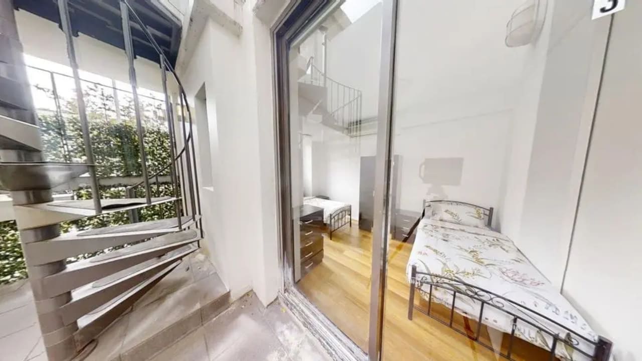 Furnished room with own bathroom