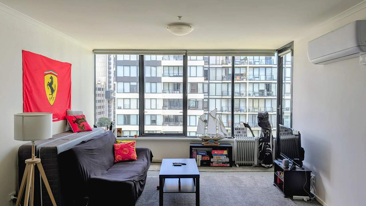 Furnished room in a flatshare