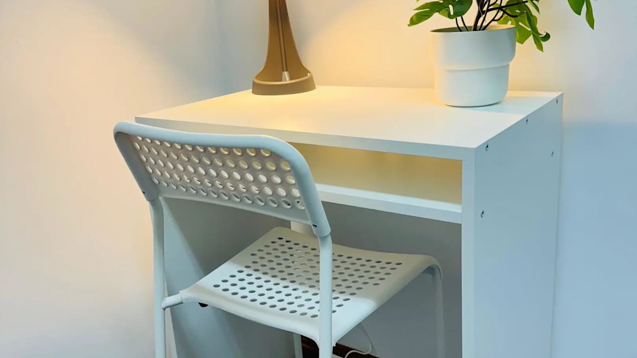 Furnished room in a share house