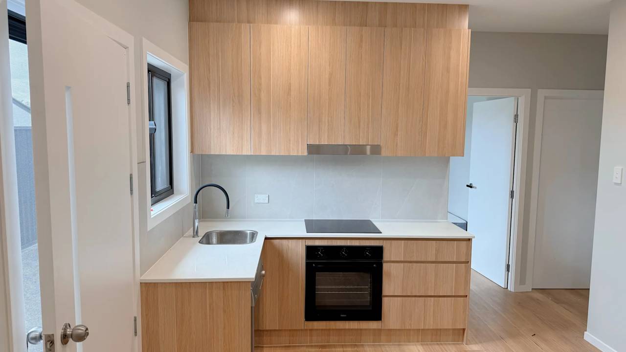 Furnished room with ensuite in a share house