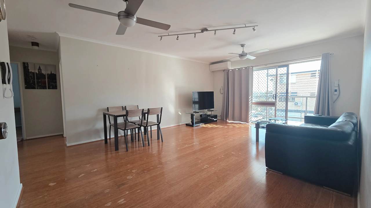 Furnished room with own bathroom