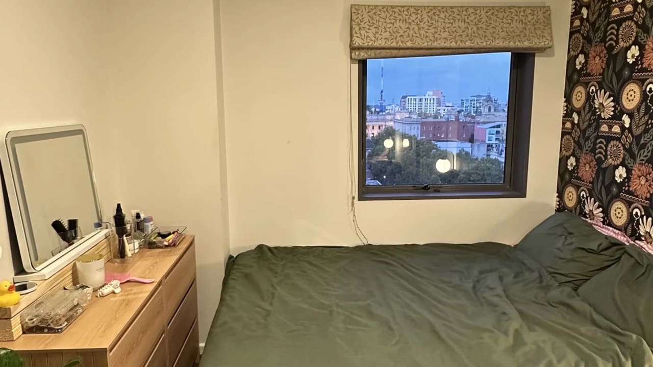 Furnished room in a flatshare
