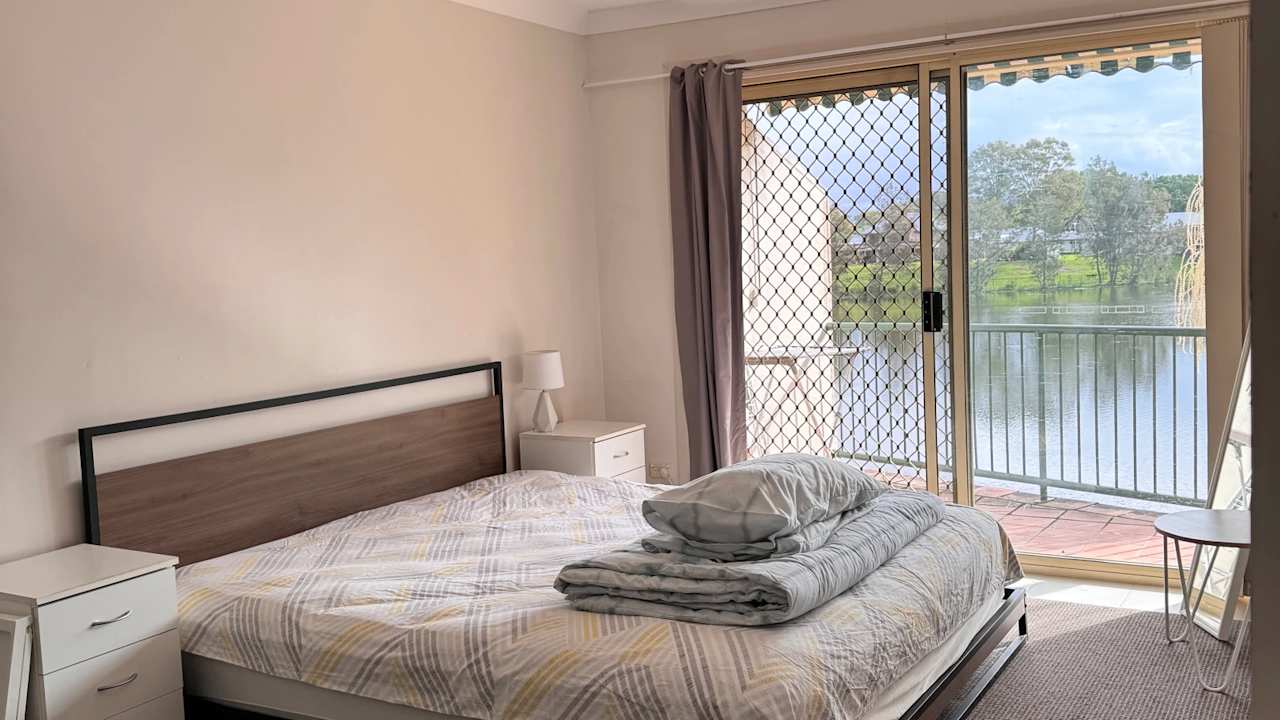 Furnished room with own bathroom