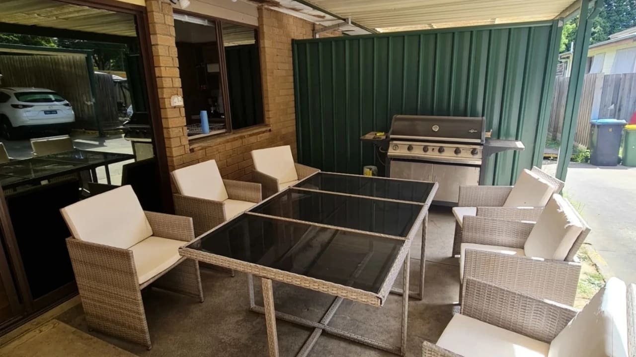 Furnished room in a share house